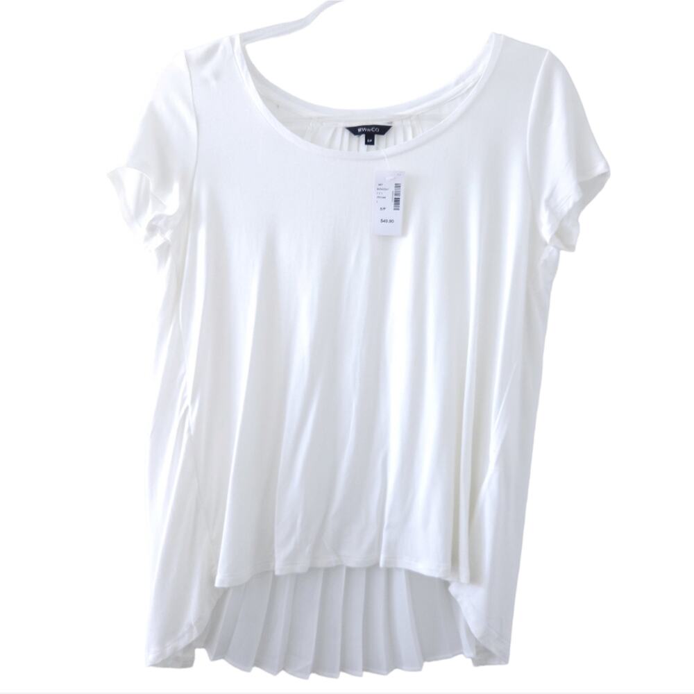 NEW RW&CO White Short Sleeves Blouse Medium, Accordion Pleated Back Casual Top